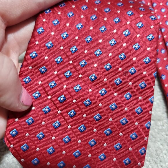 NAUTICA 100% Silk Neck Tie Necktie Geometric Office Red White Blue 3.25" x 59" - Picture 3 of 8